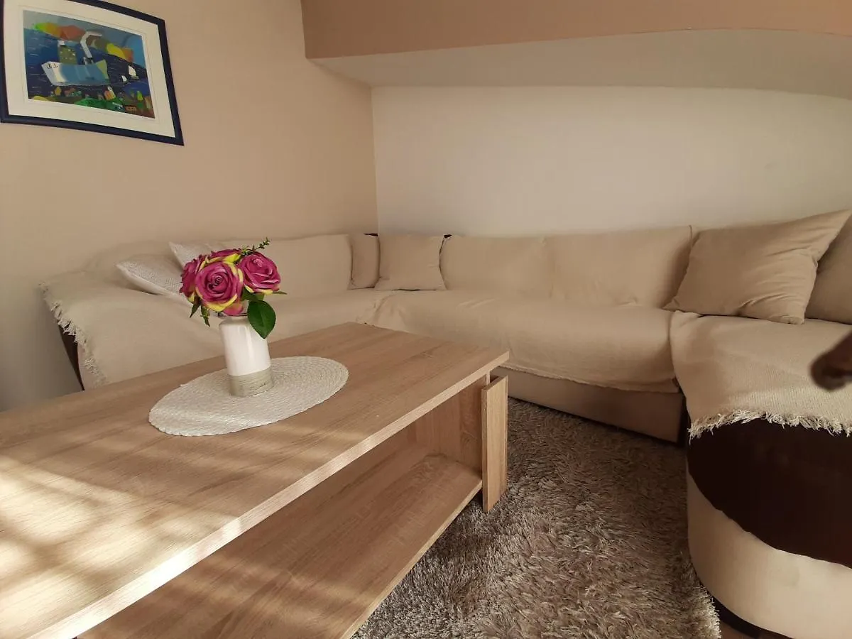 דראמליי Apartment Franka 0*,