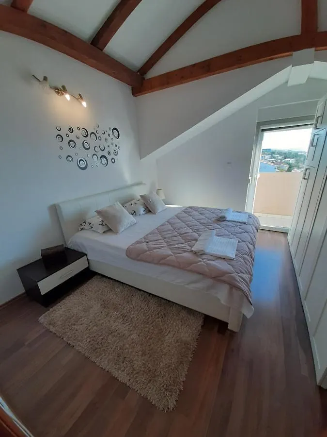דראמליי Apartment Franka